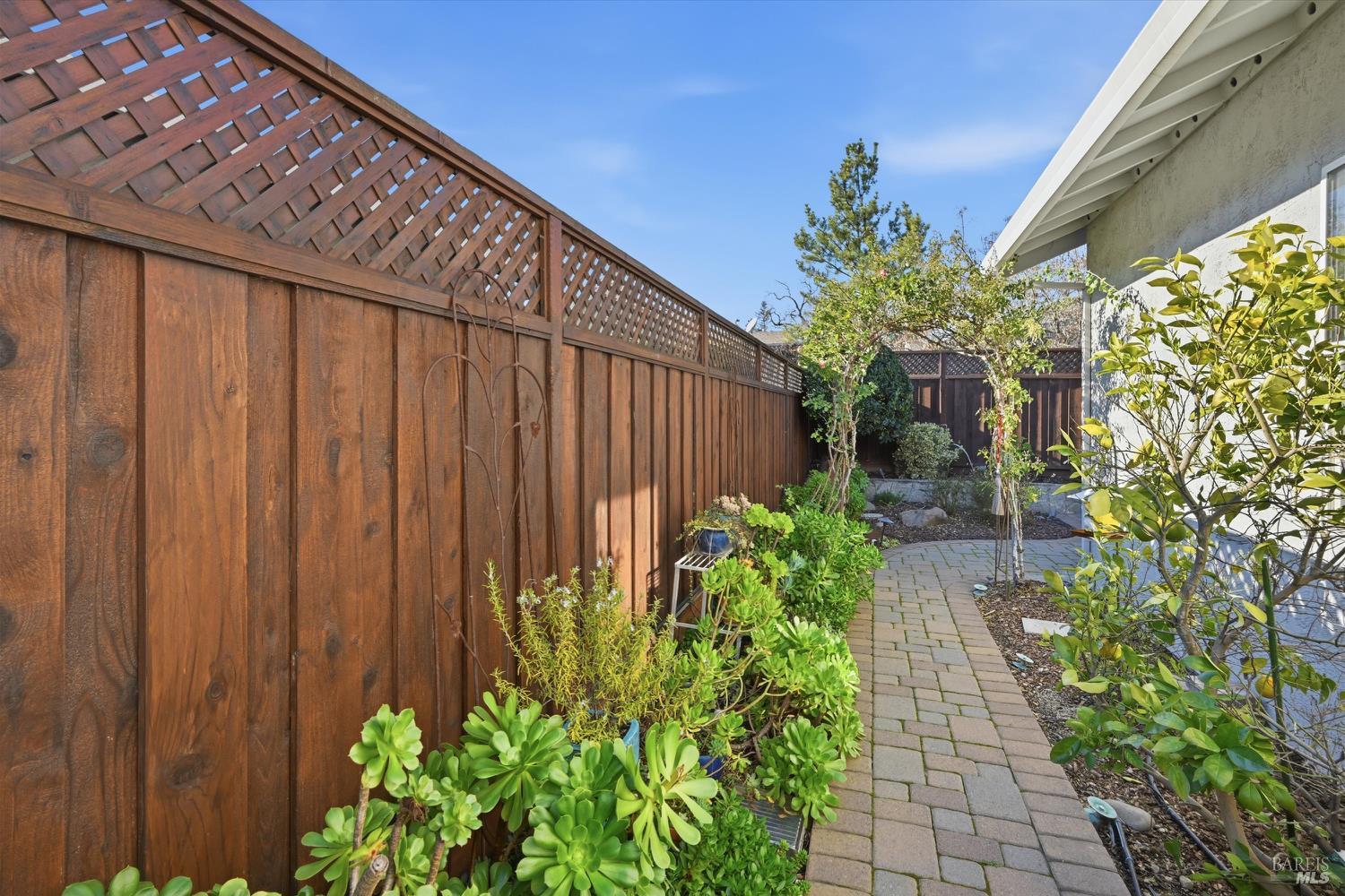 Detail Gallery Image 27 of 30 For 844 Signorelli Cir, Saint Helena,  CA 94574 - 2 Beds | 0 Baths