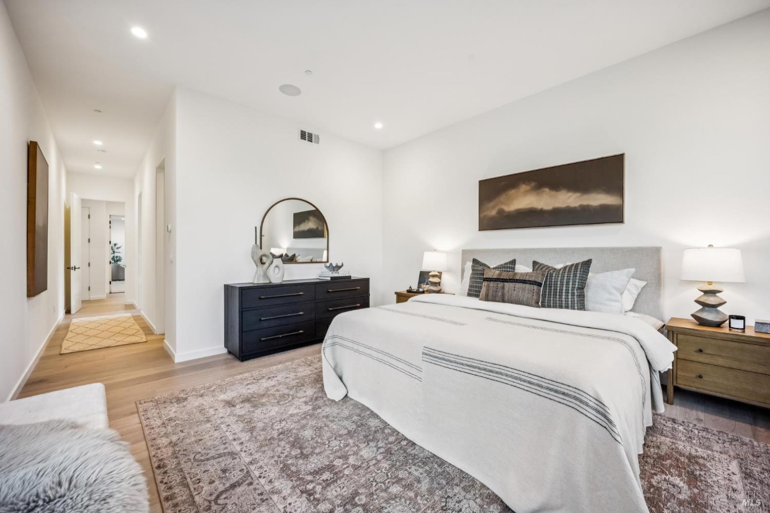 Detail Gallery Image 37 of 76 For 33 Fawn Dr, San Anselmo,  CA 94960 - 5 Beds | 4/1 Baths