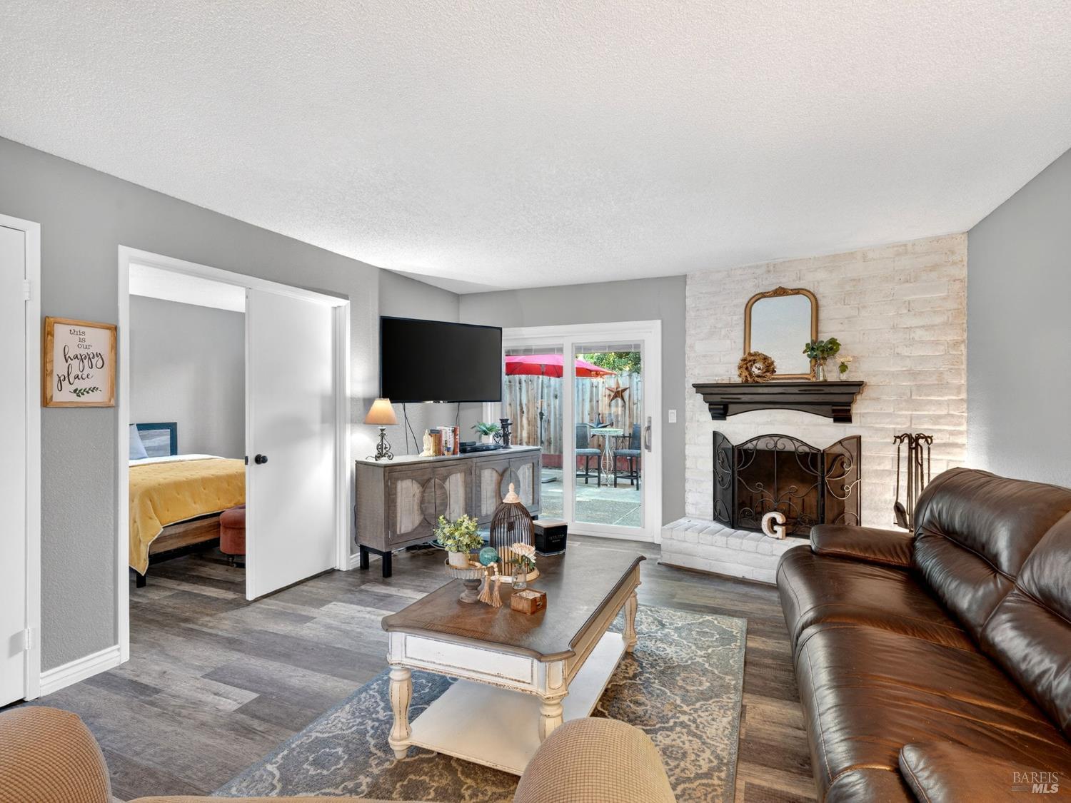 Detail Gallery Image 4 of 45 For 2936 Sunbird Dr, Fairfield,  CA 94533 - 3 Beds | 2/1 Baths