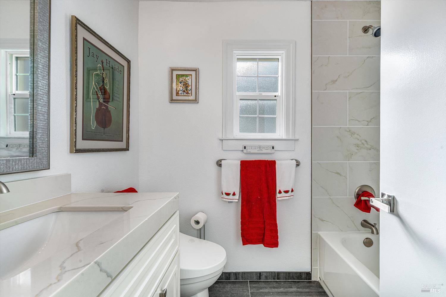 Detail Gallery Image 13 of 35 For 2164 Patton Ave, Napa,  CA 94559 - 4 Beds | 2 Baths