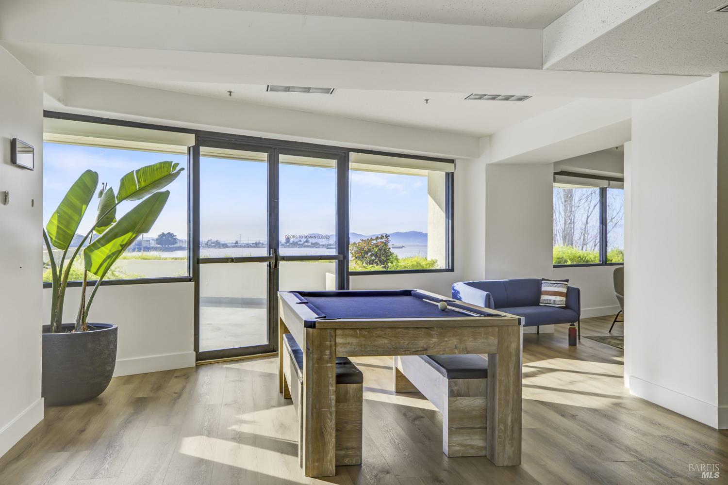 Detail Gallery Image 32 of 83 For 6363 Christie Ave #2513,  Emeryville,  CA 94608 - 1 Beds | 1 Baths