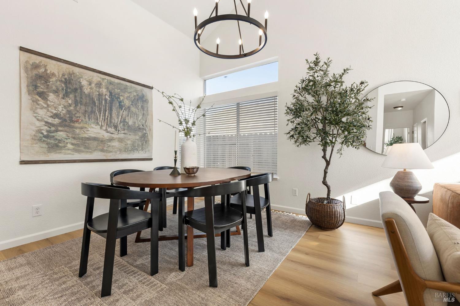 Detail Gallery Image 13 of 61 For 1626 Highland Cir, Fairfield,  CA 94534 - 4 Beds | 2/1 Baths