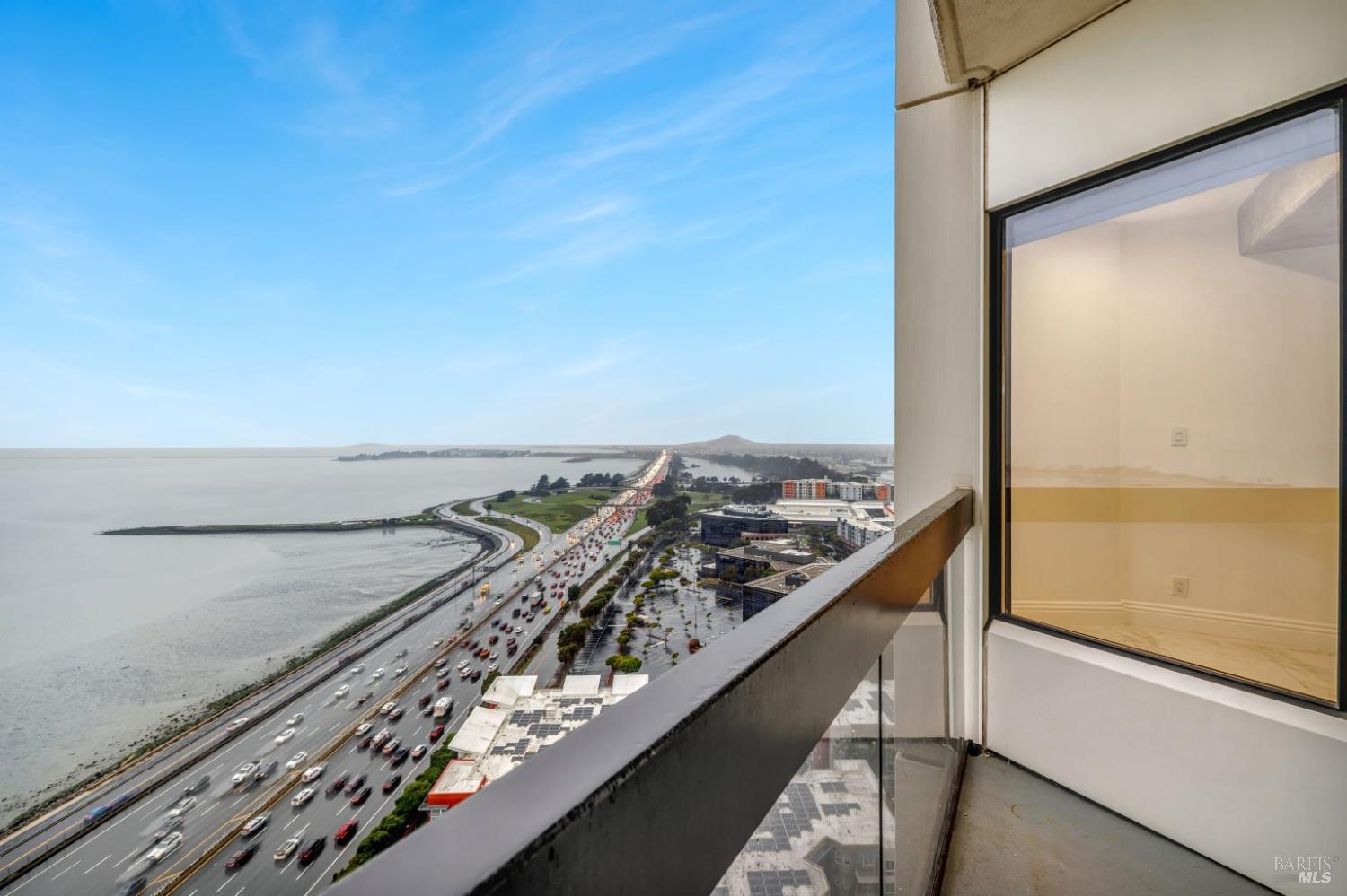 Detail Gallery Image 60 of 83 For 6363 Christie Ave #2513,  Emeryville,  CA 94608 - 1 Beds | 1 Baths