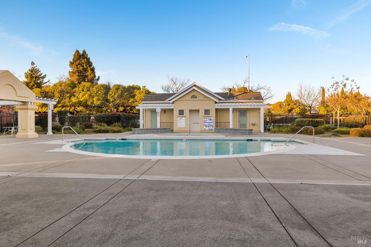 Detail Gallery Image 45 of 45 For 160 Sutherlin Ln, Fairfield,  CA 94534 - 2 Beds | 2/1 Baths