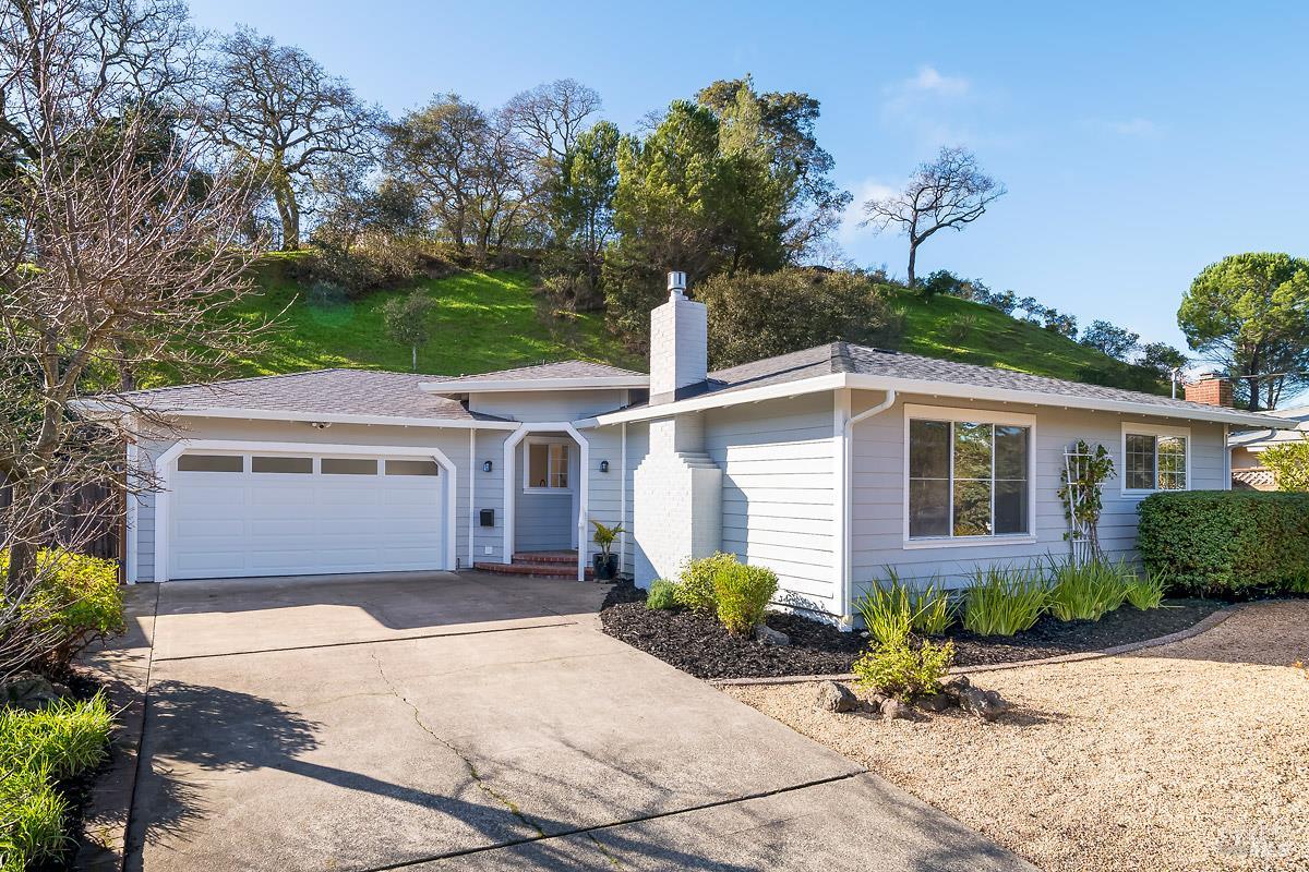 Detail Gallery Image 14 of 19 For 1125 Cambridge St, Novato,  CA 94947 - 3 Beds | 2 Baths