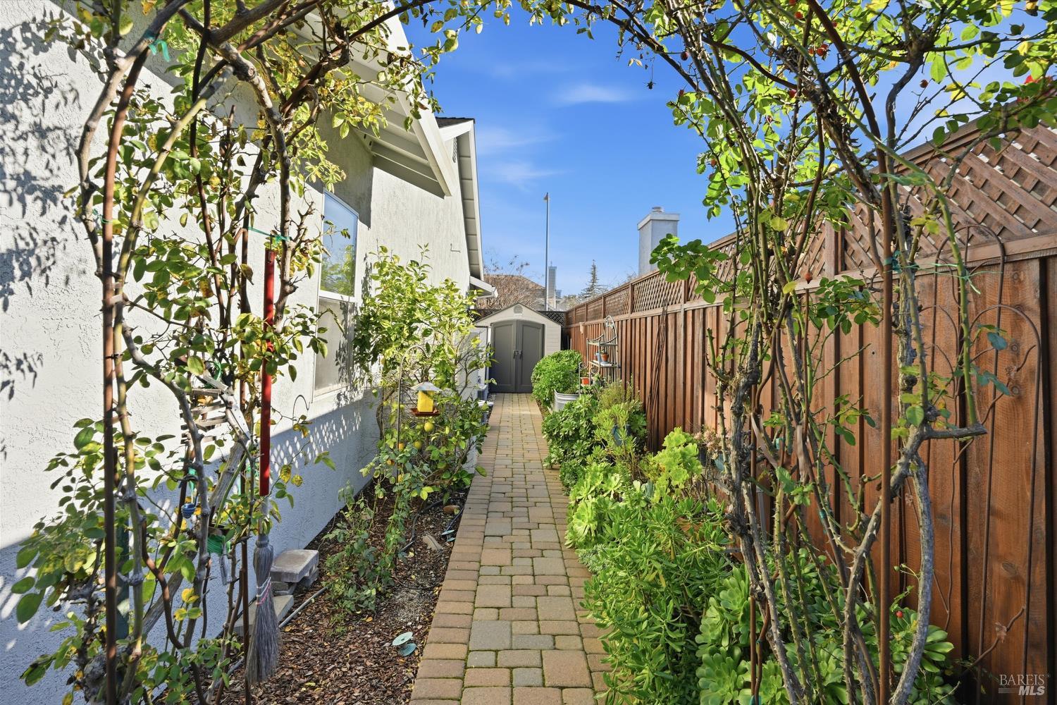 Detail Gallery Image 26 of 30 For 844 Signorelli Cir, Saint Helena,  CA 94574 - 2 Beds | 0 Baths