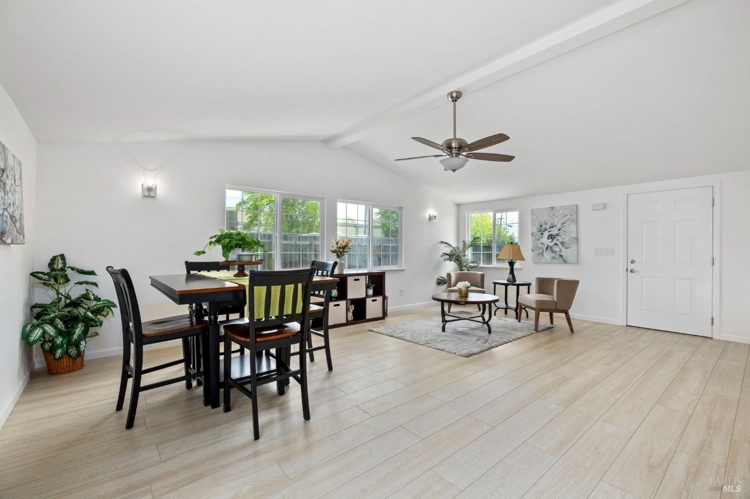 Detail Gallery Image 12 of 41 For 240 Rinaldo Dr, Vallejo,  CA 94589 - 3 Beds | 1 Baths