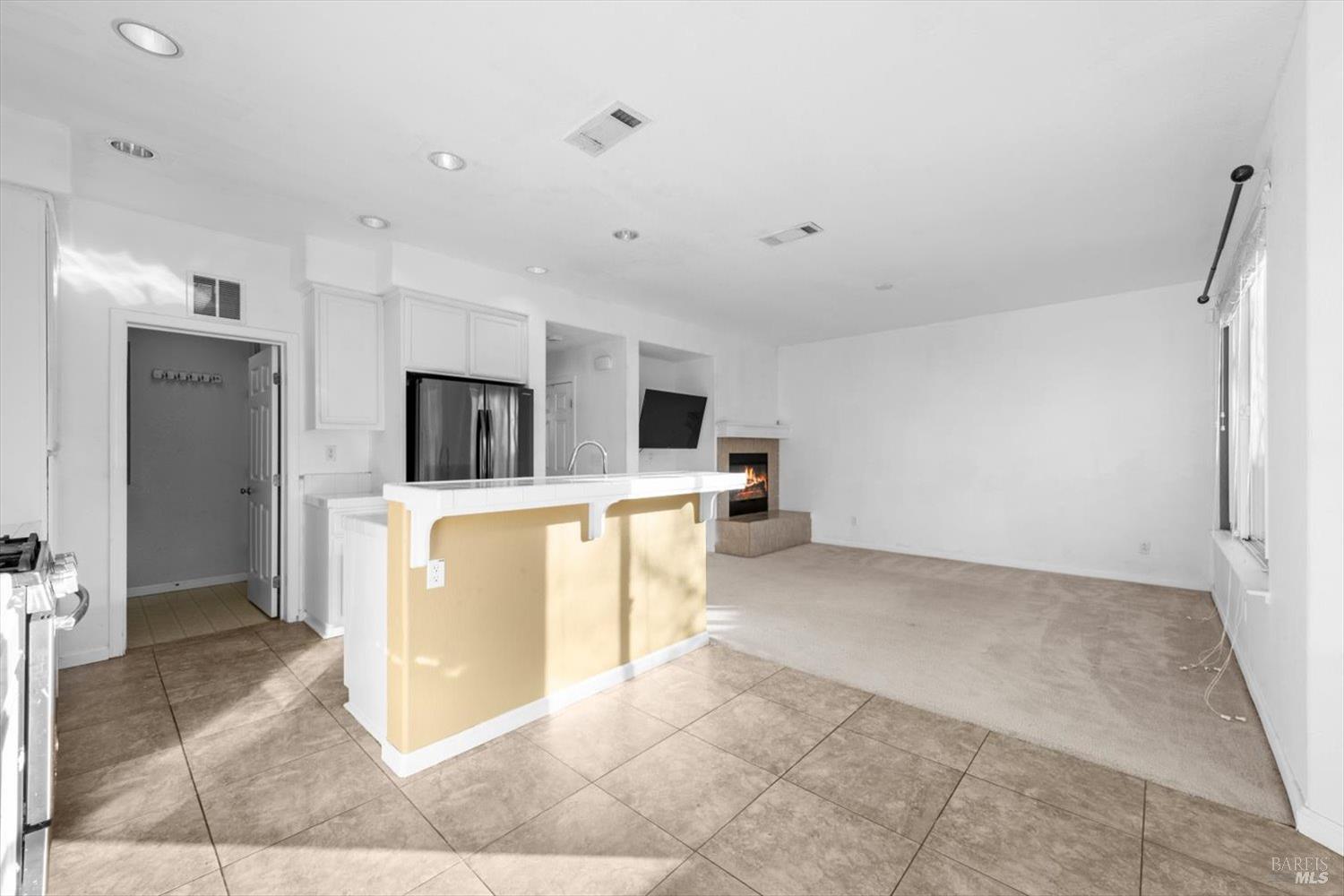 Detail Gallery Image 18 of 47 For 1325 Valley Glen Dr, Dixon,  CA 95620 - 3 Beds | 2/1 Baths