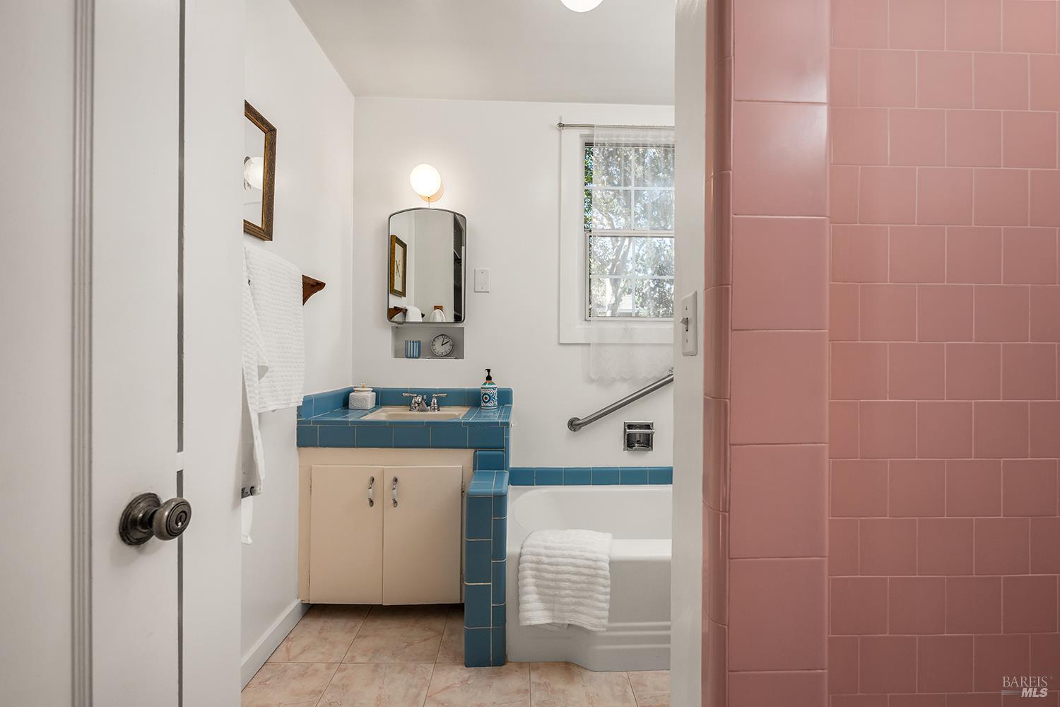 Detail Gallery Image 23 of 47 For 7225 Bodega Ave, Sebastopol,  CA 95472 - 2 Beds | 1 Baths