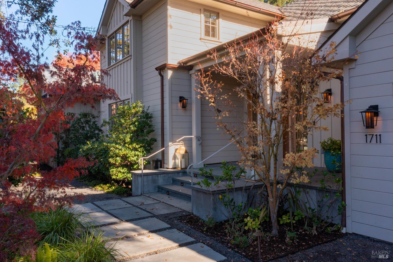 Detail Gallery Image 3 of 38 For 1711 Spring St, Saint Helena,  CA 94574 - 4 Beds | 3/1 Baths