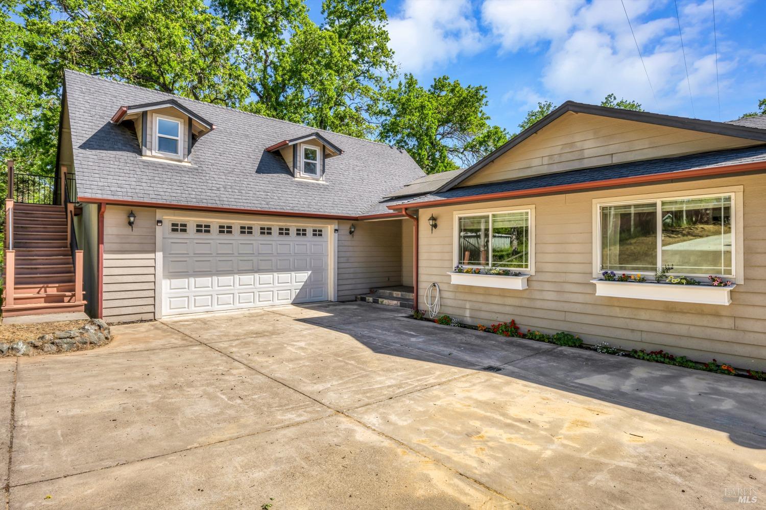 Detail Gallery Image 2 of 51 For 2720 Hartley St, Lakeport,  CA 95453 - 4 Beds | 3/1 Baths