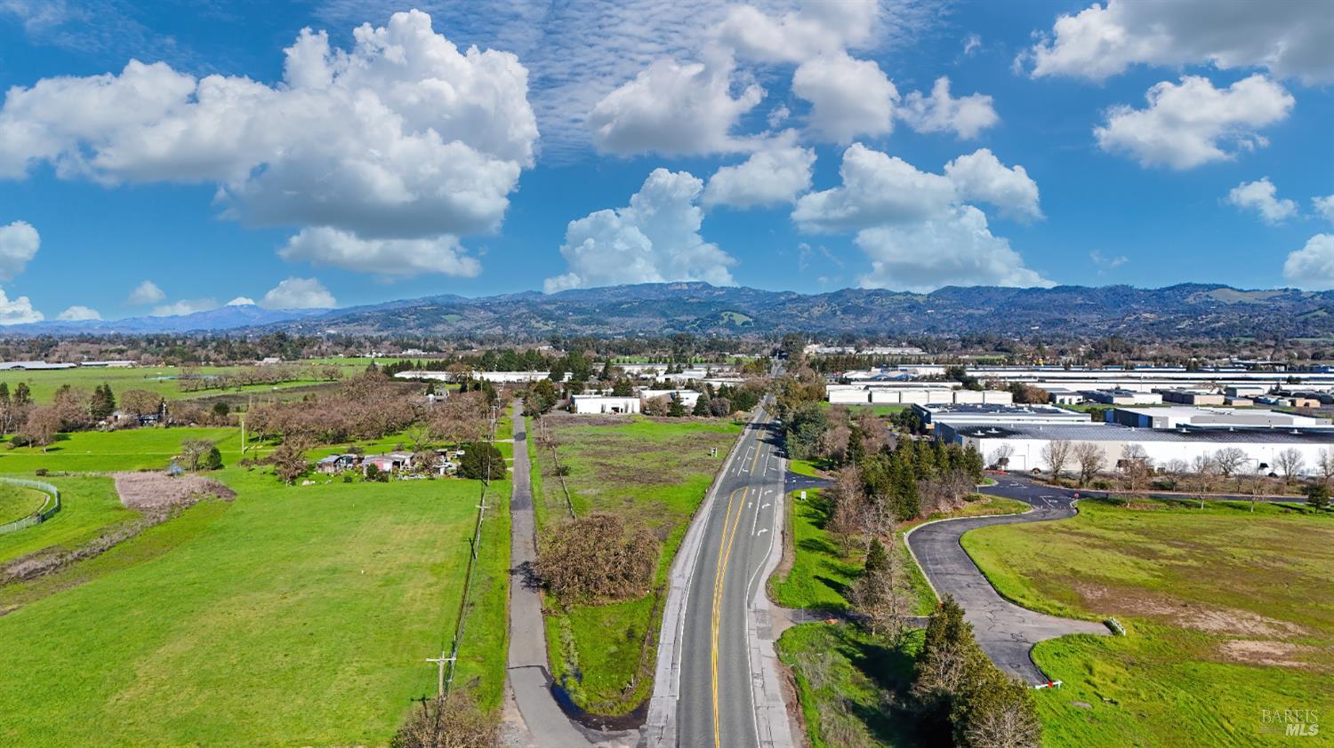 Detail Gallery Image 3 of 10 For 8 8th St, Sonoma,  CA 95476 - – Beds | – Baths