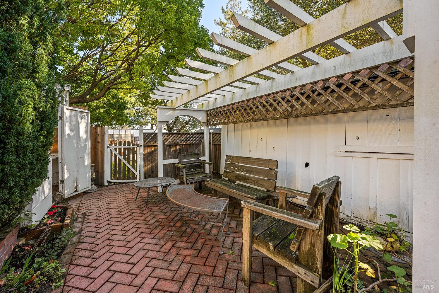 Detail Gallery Image 36 of 47 For 7225 Bodega Ave, Sebastopol,  CA 95472 - 2 Beds | 1 Baths