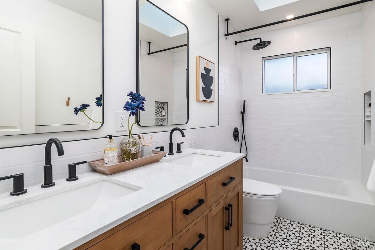 Detail Gallery Image 9 of 19 For 1125 Cambridge St, Novato,  CA 94947 - 3 Beds | 2 Baths