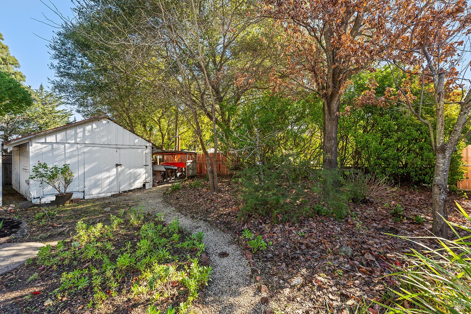 Detail Gallery Image 42 of 47 For 7225 Bodega Ave, Sebastopol,  CA 95472 - 2 Beds | 1 Baths