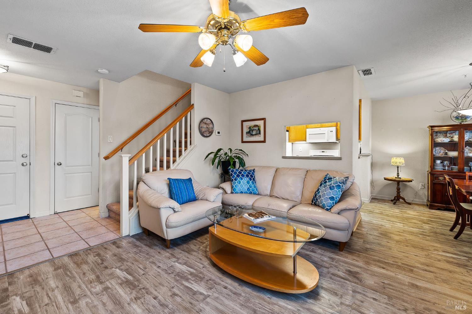 Detail Gallery Image 14 of 45 For 160 Sutherlin Ln, Fairfield,  CA 94534 - 2 Beds | 2/1 Baths