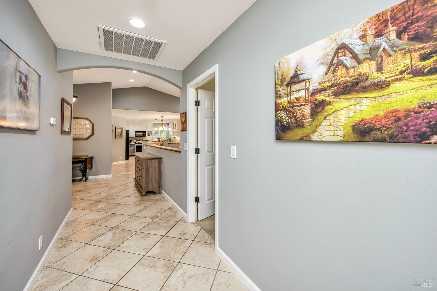 Detail Gallery Image 15 of 51 For 2720 Hartley St, Lakeport,  CA 95453 - 4 Beds | 3/1 Baths