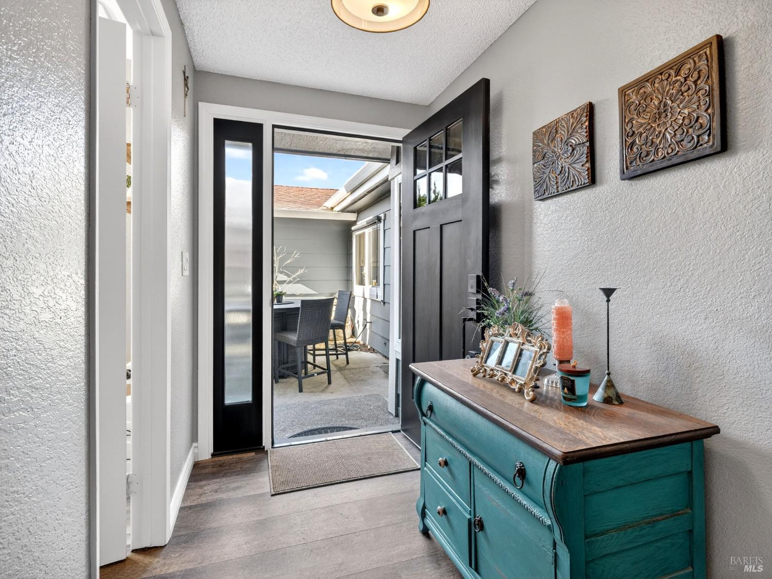 Detail Gallery Image 3 of 45 For 2936 Sunbird Dr, Fairfield,  CA 94533 - 3 Beds | 2/1 Baths