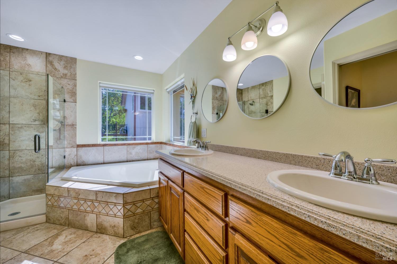 Detail Gallery Image 19 of 51 For 2720 Hartley St, Lakeport,  CA 95453 - 4 Beds | 3/1 Baths