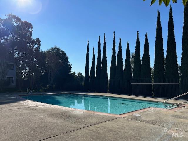 Detail Gallery Image 12 of 13 For 900 Cambridge Dr #114,  Benicia,  CA 94510 - 2 Beds | 1 Baths