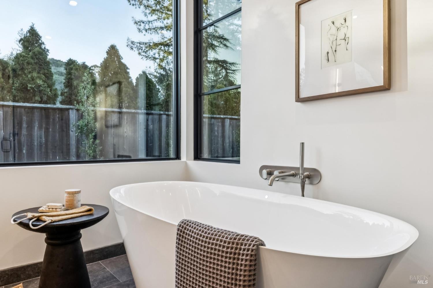 Detail Gallery Image 41 of 76 For 33 Fawn Dr, San Anselmo,  CA 94960 - 5 Beds | 4/1 Baths