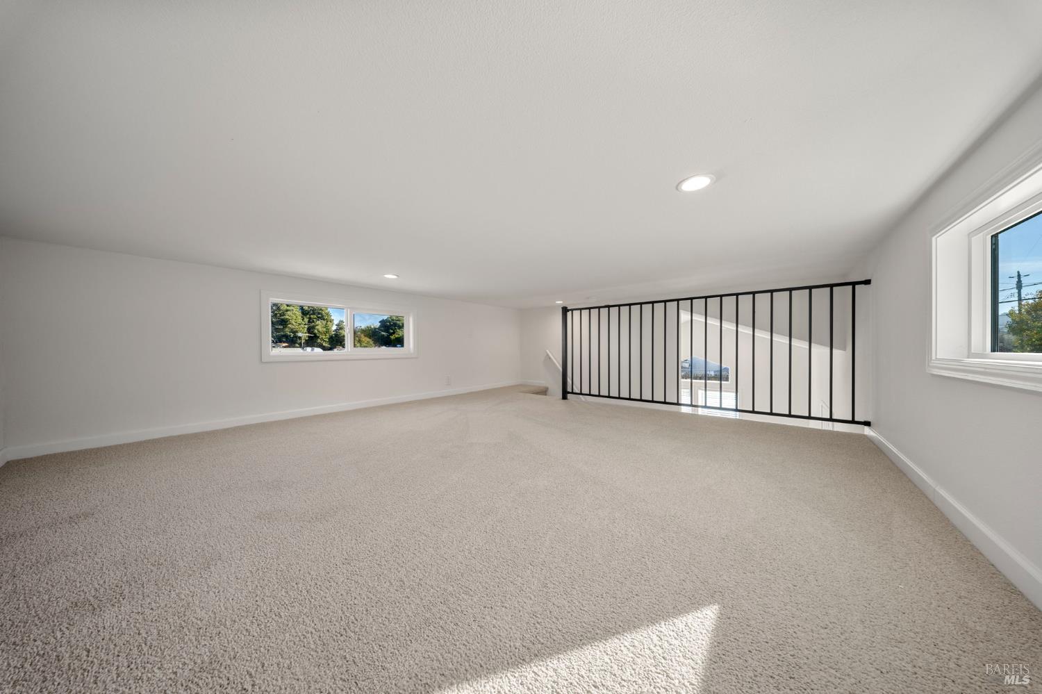 Detail Gallery Image 15 of 15 For 742 Francisco W Blvd B22, San Rafael,  CA 94901 - 1 Beds | 1 Baths