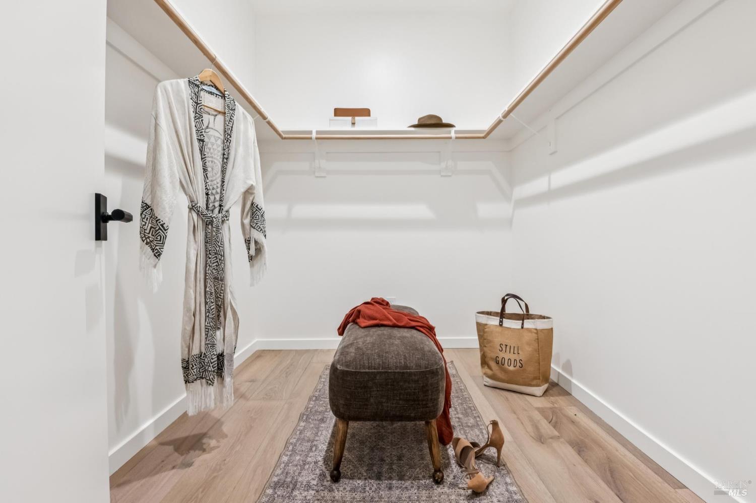 Detail Gallery Image 38 of 76 For 33 Fawn Dr, San Anselmo,  CA 94960 - 5 Beds | 4/1 Baths