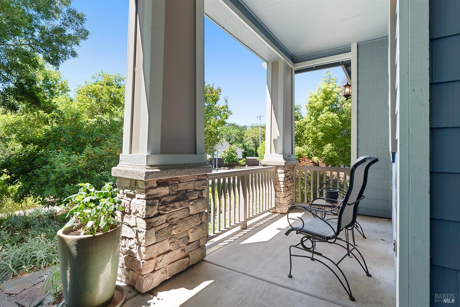 Detail Gallery Image 8 of 50 For 8596 Starr Rd, Windsor,  CA 95492 - 4 Beds | 3 Baths