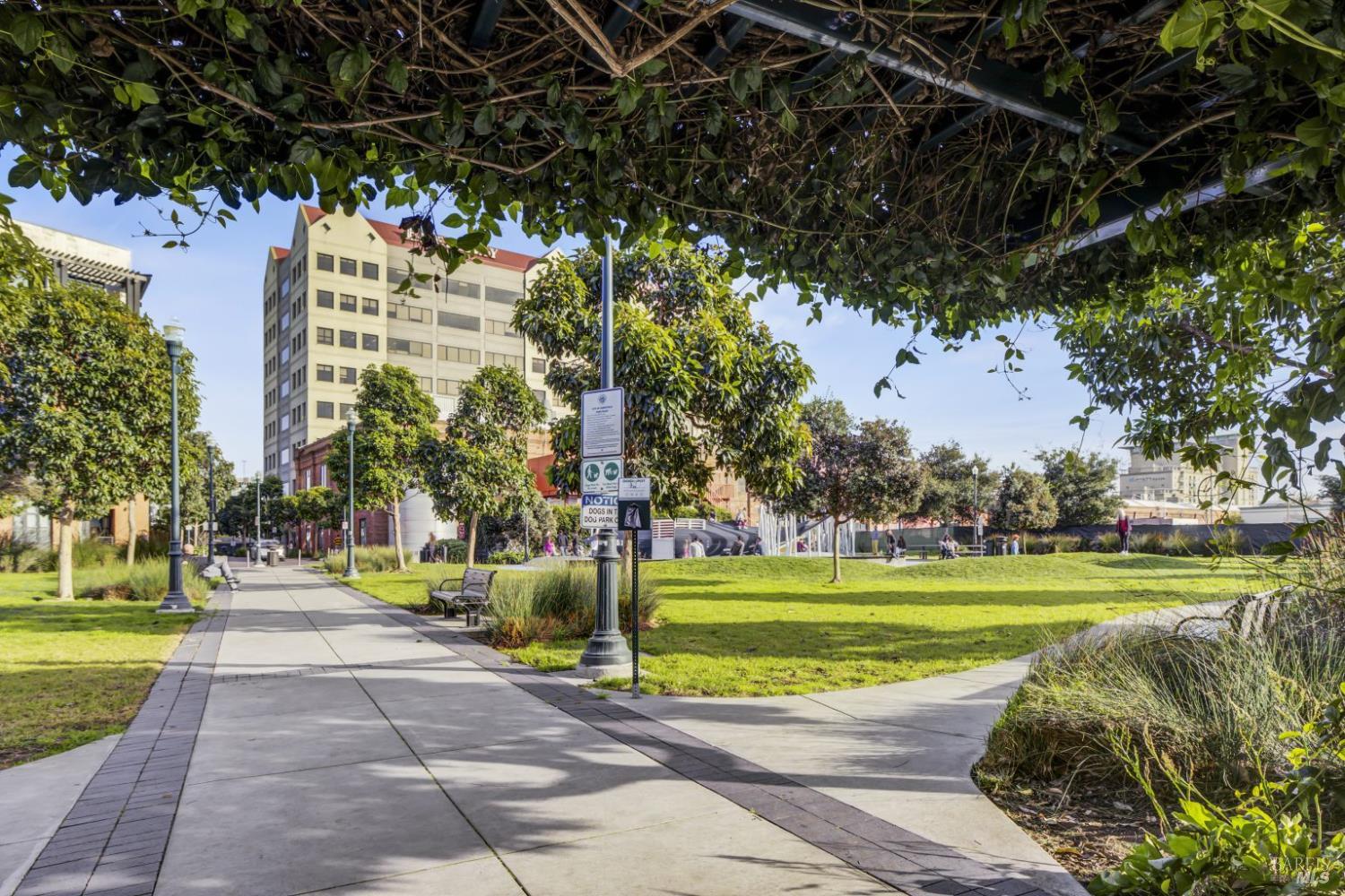 Detail Gallery Image 33 of 83 For 6363 Christie Ave #2513,  Emeryville,  CA 94608 - 1 Beds | 1 Baths