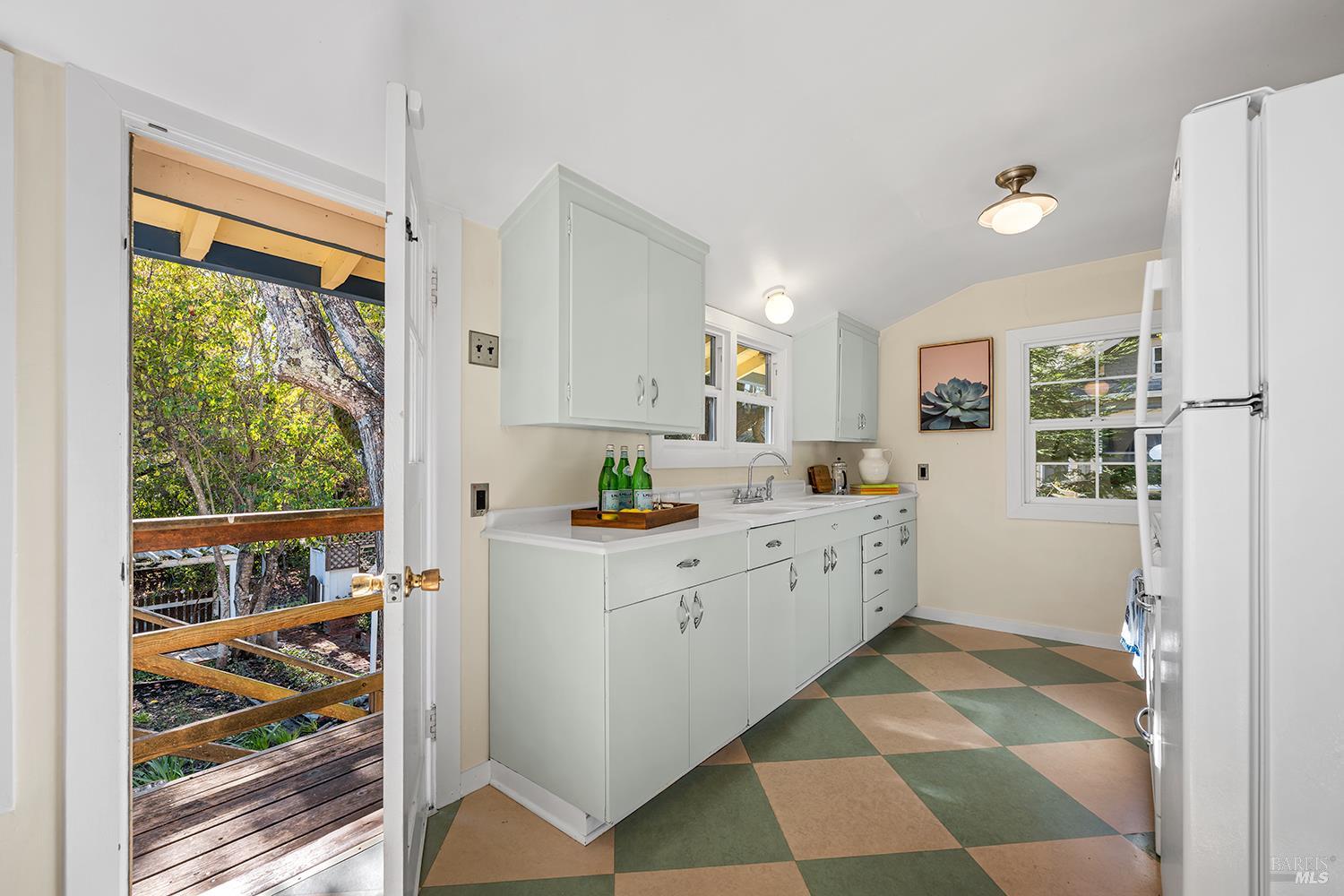 Detail Gallery Image 16 of 47 For 7225 Bodega Ave, Sebastopol,  CA 95472 - 2 Beds | 1 Baths