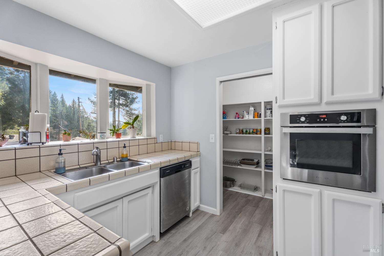 Detail Gallery Image 11 of 25 For 23929 Nutmeg Pl, Willits,  CA 95490 - 3 Beds | 2 Baths