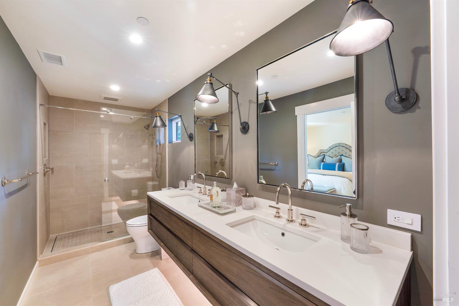 Detail Gallery Image 30 of 38 For 1711 Spring St, Saint Helena,  CA 94574 - 4 Beds | 3/1 Baths