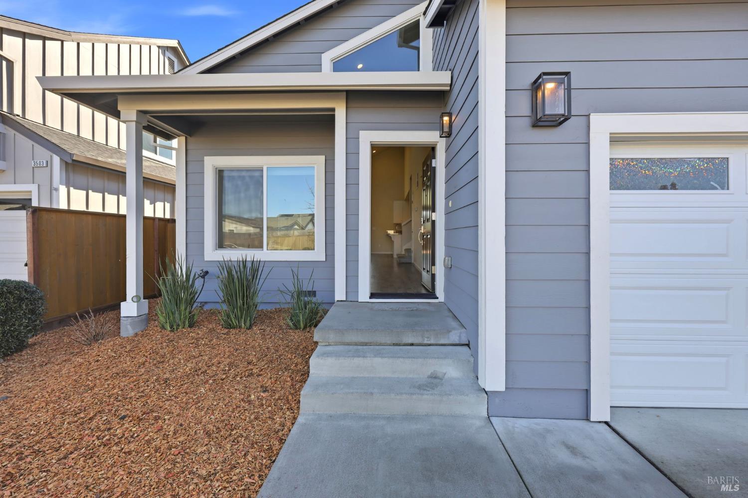 Detail Gallery Image 5 of 52 For 3505 Barnes Rd, Santa Rosa,  CA 95403 - 3 Beds | 2/1 Baths