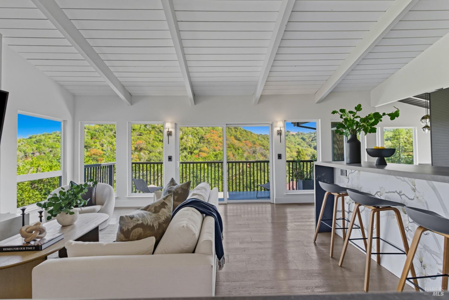 Detail Gallery Image 7 of 78 For 80 Pinto Ln, Novato,  CA 94947 - 4 Beds | 2/1 Baths