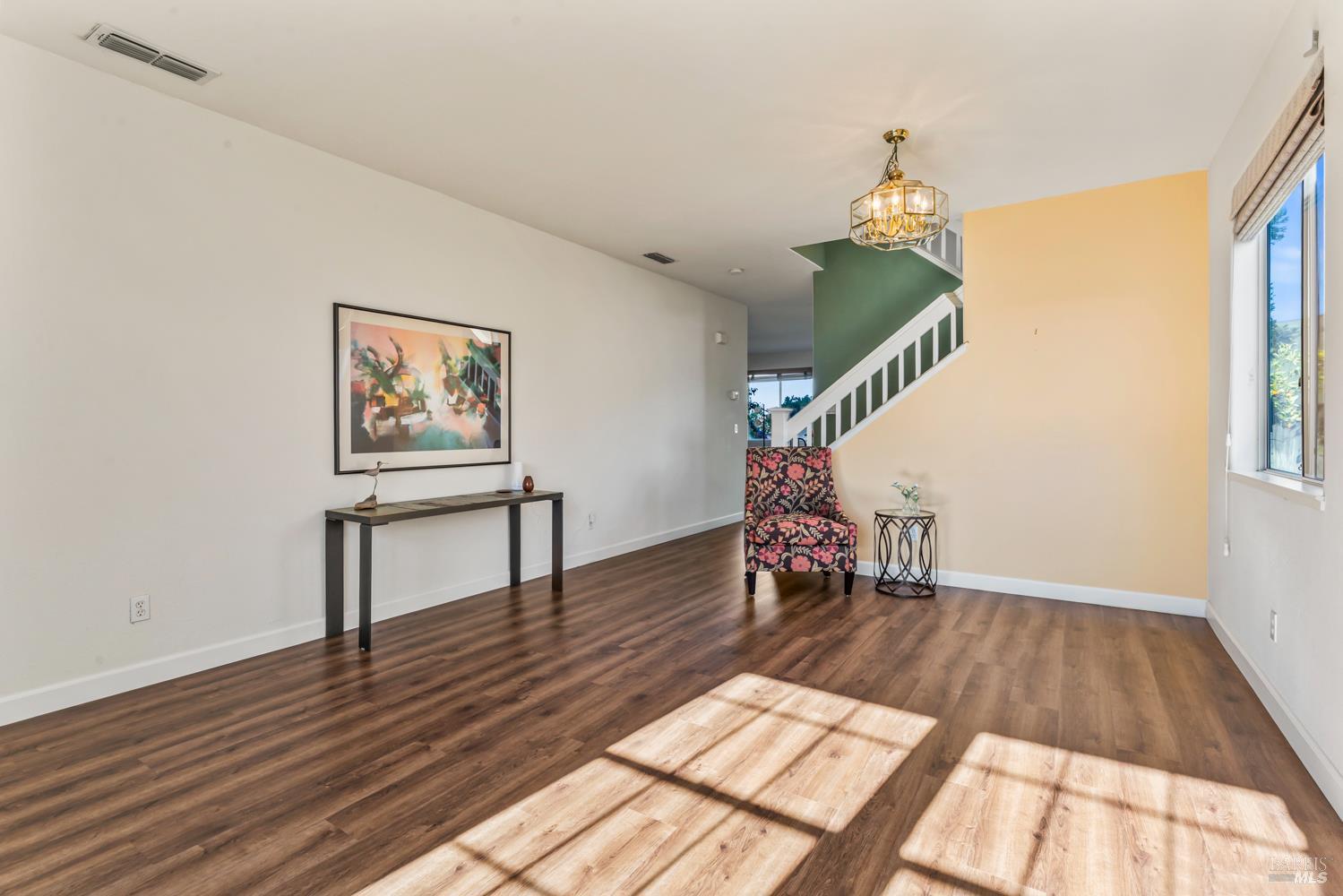 Detail Gallery Image 12 of 49 For 4134 Penny Ln, Vallejo,  CA 94591 - 3 Beds | 2/1 Baths