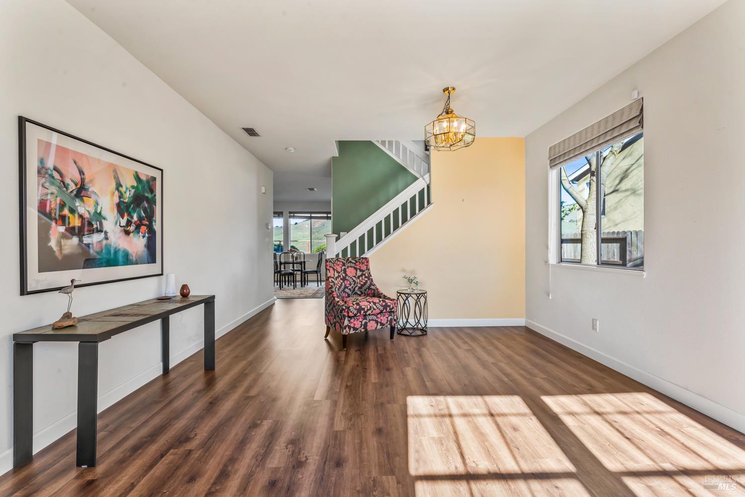 Detail Gallery Image 10 of 49 For 4134 Penny Ln, Vallejo,  CA 94591 - 3 Beds | 2/1 Baths