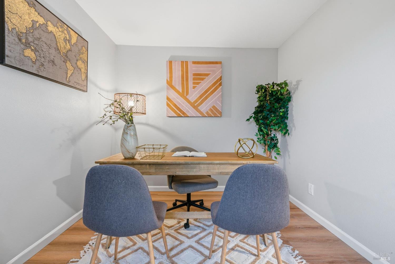 Detail Gallery Image 10 of 89 For 1129 Scott St, Fairfield,  CA 94533 - 4 Beds | 2/1 Baths