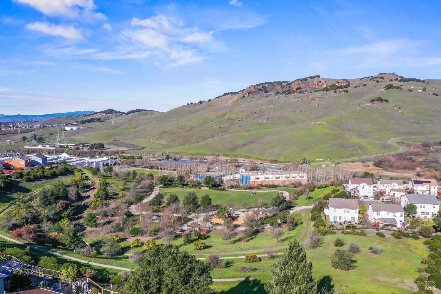 Detail Gallery Image 3 of 49 For 4134 Penny Ln, Vallejo,  CA 94591 - 3 Beds | 2/1 Baths