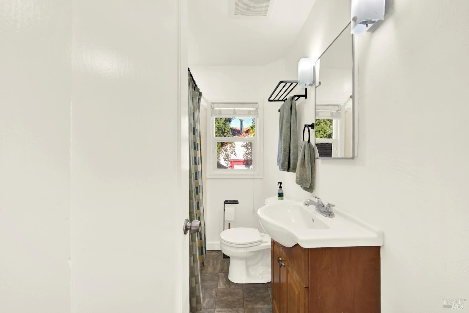 Detail Gallery Image 30 of 48 For 91 14th St, Vallejo,  CA 94590 - 2 Beds | 1 Baths