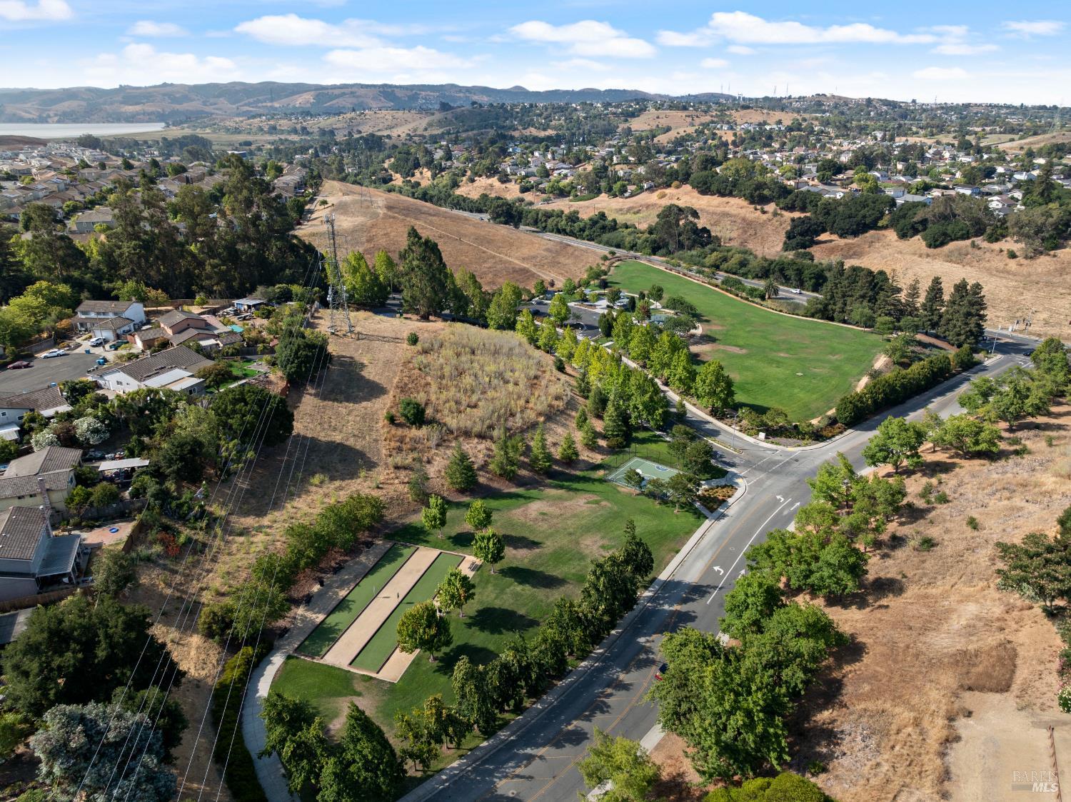Detail Gallery Image 42 of 44 For 107 Lexington Dr, Vallejo,  CA 94591 - 3 Beds | 2/1 Baths