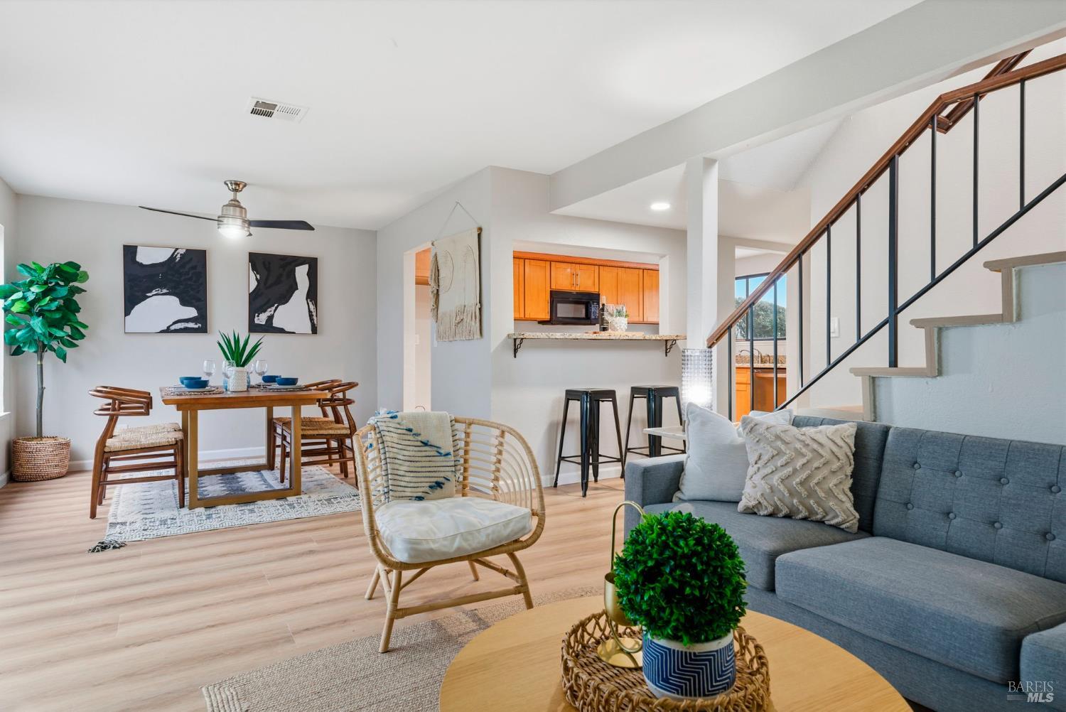 Detail Gallery Image 19 of 89 For 1129 Scott St, Fairfield,  CA 94533 - 4 Beds | 2/1 Baths