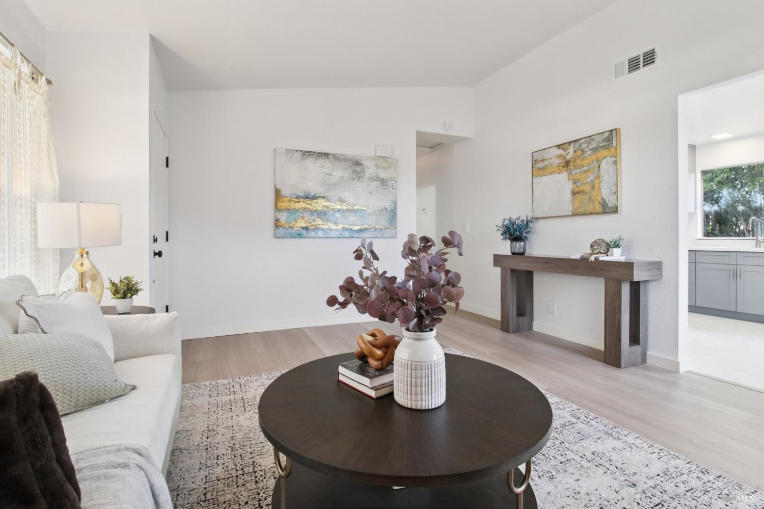 Detail Gallery Image 8 of 48 For 109 Birch St St, Vallejo,  CA 94589 - 2 Beds | 2 Baths