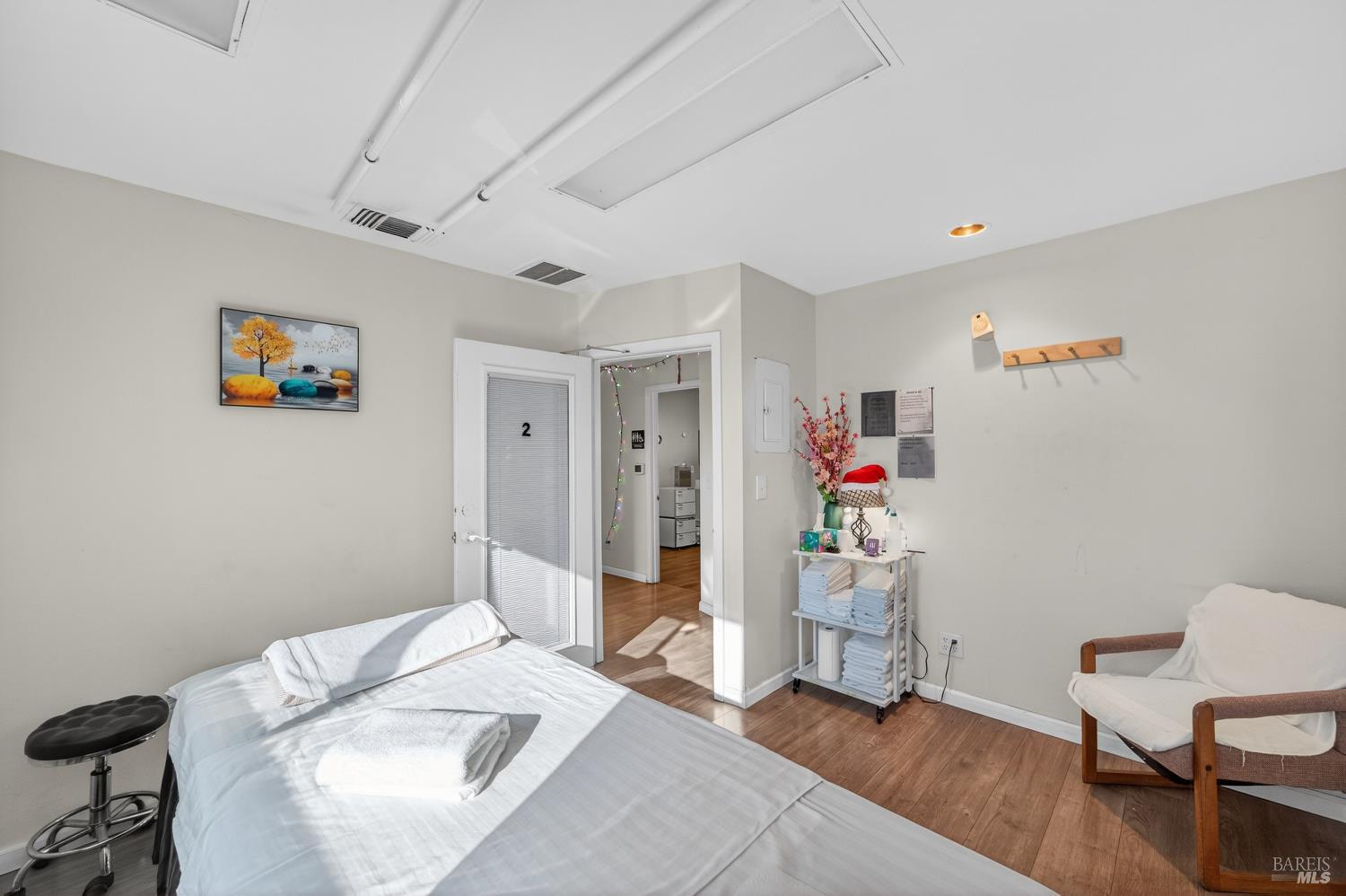 Detail Gallery Image 16 of 31 For 800 E Monte Vista Ave, Vacaville,  CA 95688 - – Beds | – Baths