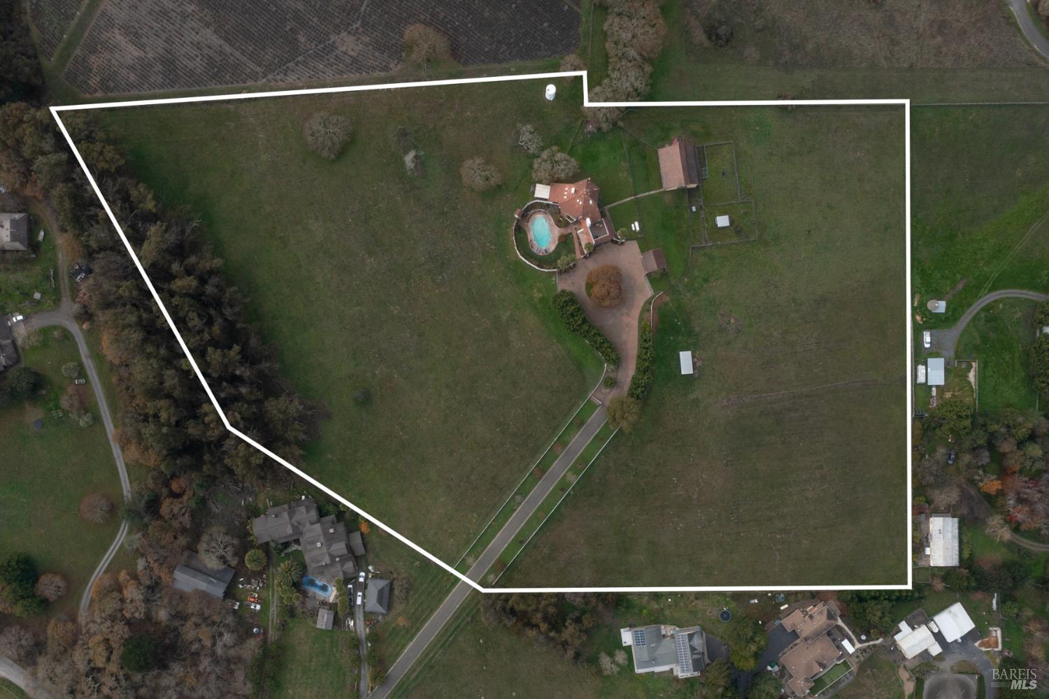 Detail Gallery Image 27 of 30 For 3336 Bloomfield Rd, Sebastopol,  CA 95472 - 4 Beds | 3/1 Baths