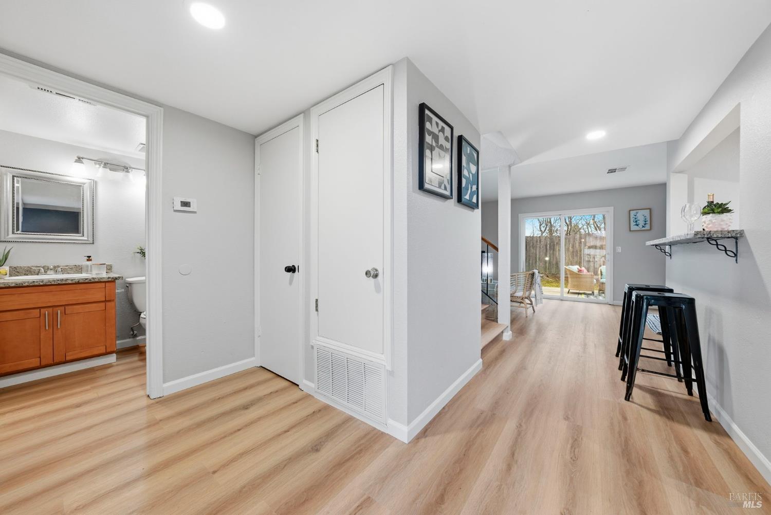 Detail Gallery Image 4 of 89 For 1129 Scott St, Fairfield,  CA 94533 - 4 Beds | 2/1 Baths