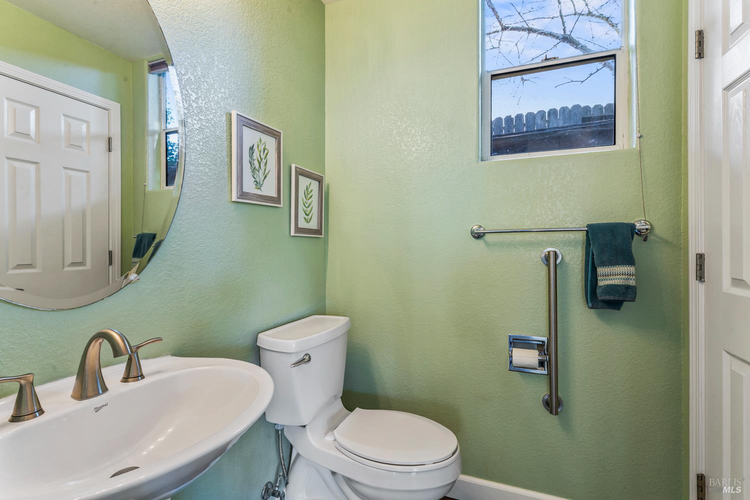 Detail Gallery Image 22 of 49 For 4134 Penny Ln, Vallejo,  CA 94591 - 3 Beds | 2/1 Baths