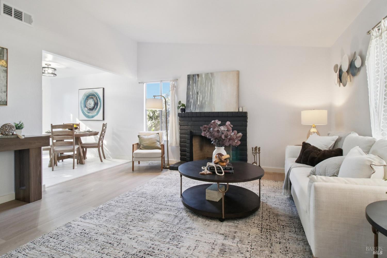 Detail Gallery Image 6 of 48 For 109 Birch St St, Vallejo,  CA 94589 - 2 Beds | 2 Baths