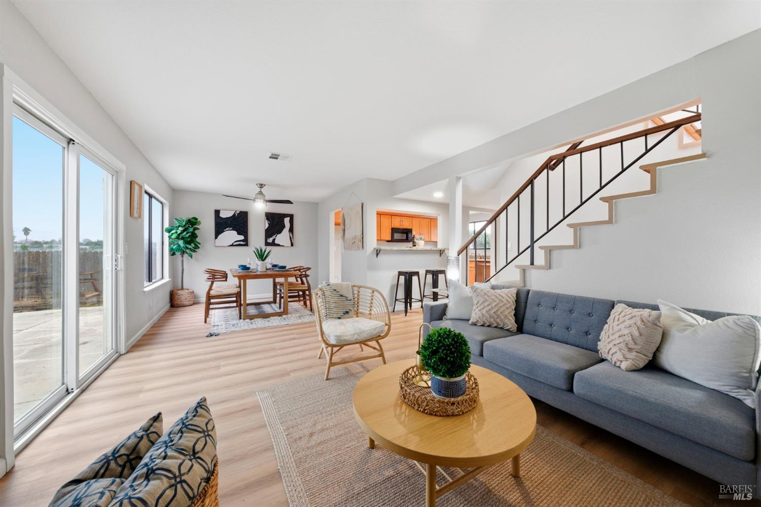 Detail Gallery Image 20 of 89 For 1129 Scott St, Fairfield,  CA 94533 - 4 Beds | 2/1 Baths