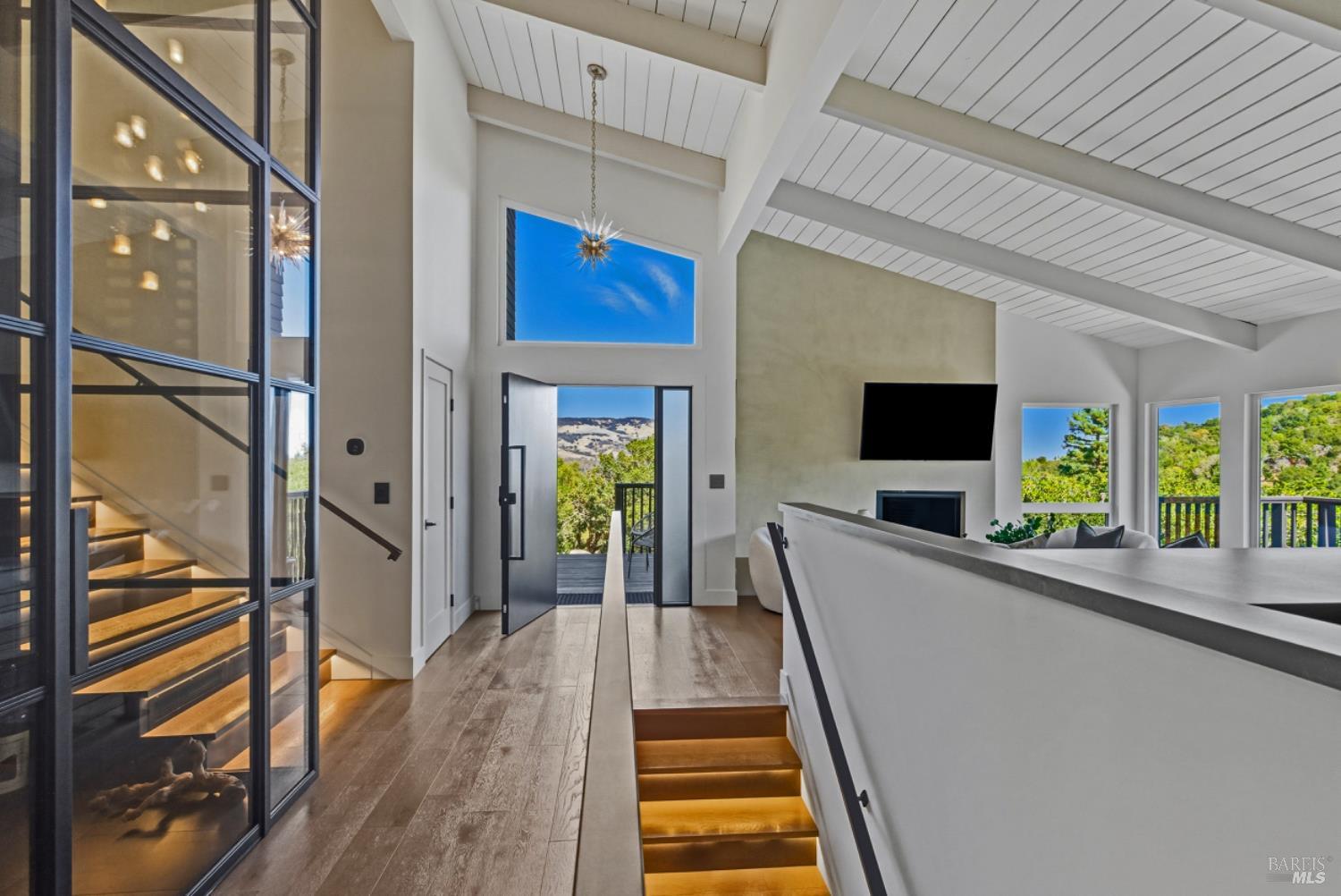 Detail Gallery Image 15 of 78 For 80 Pinto Ln, Novato,  CA 94947 - 4 Beds | 2/1 Baths