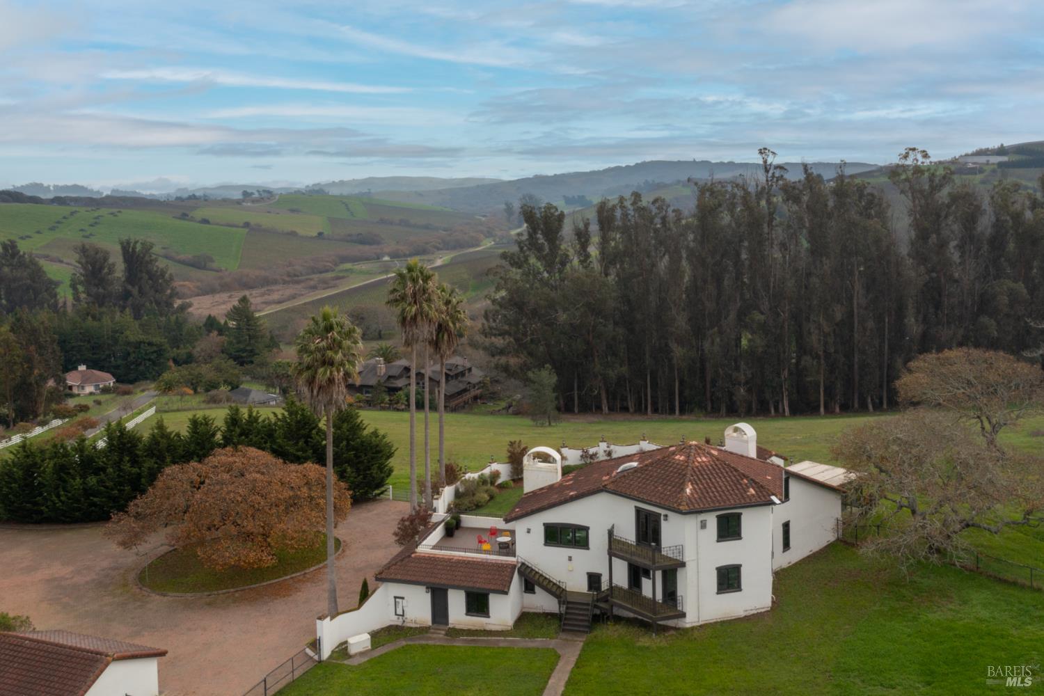 Detail Gallery Image 7 of 30 For 3336 Bloomfield Rd, Sebastopol,  CA 95472 - 4 Beds | 3/1 Baths